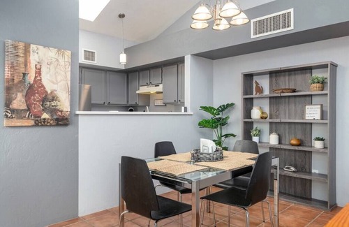 Casas Adobes House | Casas Adobes Escape | Relaxing Tucson Stay