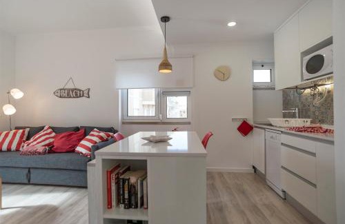 Praia de Santa Cruz Apartment | Casas da Avó V