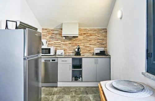 Reguengos de Monsaraz Apartment | Casas da Colmeia T1 Grey Stairs