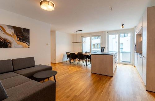 Boeblingen Apartment | CasaVia BB mit Parkplatz bis zu 7 Personen zentral