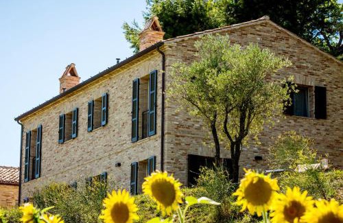 Ostra Vetere Bed & Breakfast | CasaVostra - Ambience Suites