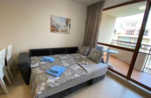 Chaika Apartment | CASCADAS NEW LUXURY APARTMENT
