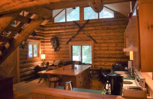 Packwood House | Cascade Log Cabin