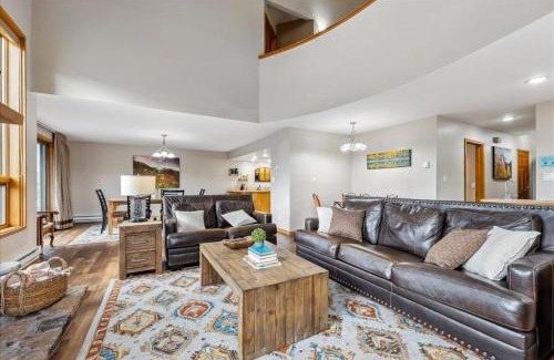 Purgatory House | Cascade Village 61