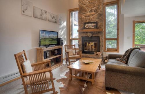 Purgatory House | Cascade Village 45
