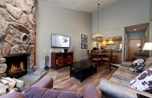 Purgatory House | Cascade Village 362