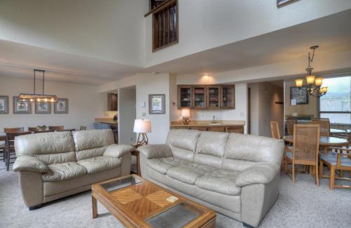Purgatory House | Cascade Village 50