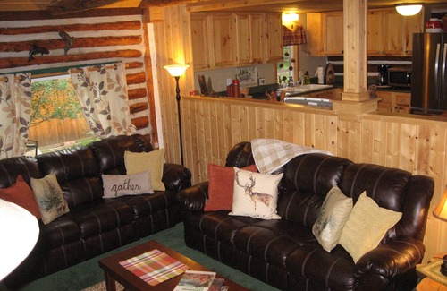 Allenspark Cabin | Cascading Creek Log Cabin