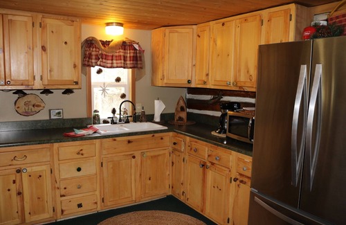 Allenspark Cabin | Cascading Creek Log Cabin