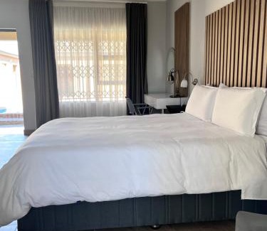Klerksdorp House | Casero Guesthouse