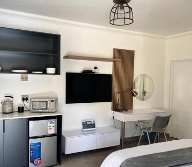 Klerksdorp House | Casero Guesthouse