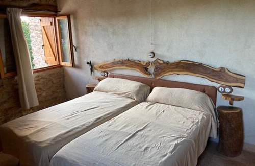 Masdenverge Ski Chalet | Caseta dels Cirerers