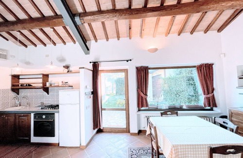 Strettura House | Casetta - a dream cottage that sleeps 5 with world class views plus pool
