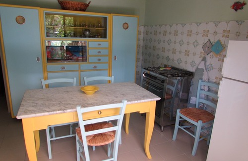 Rivabella House | CASETTA BIANCA, COMPLETELY INDEPENDENT, VERY CLOSE TO THE BEACH
