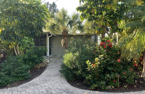 Nokomis House | Casey Key Beach Getaway