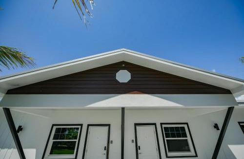 Nokomis Hotel | Casey Key Resorts - Beachfront