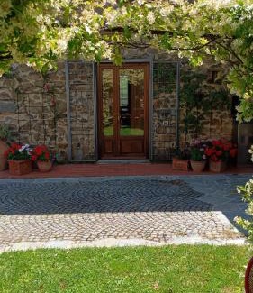 Saturnana House | Casina in pietra