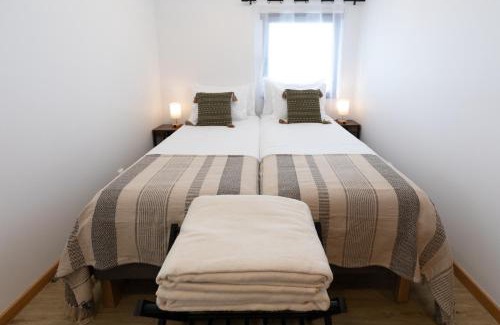 Horta House | Casinha da Praia - Beachside Retreat Almoxarife