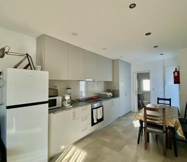 Valenca House | Casinha dos Carris
