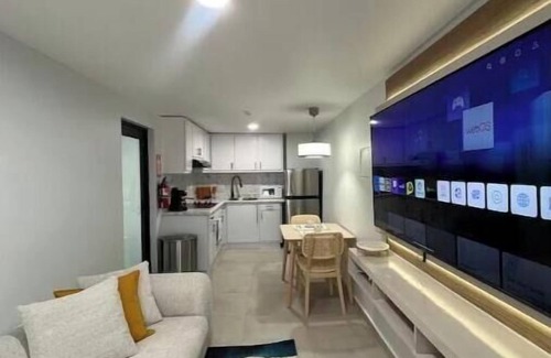 Aguadilla Pueblo Hotel | Casita Antonia: Amapolas