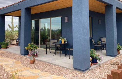 Tucson House | Casita Azul: A Sonoran Desert Guesthouse