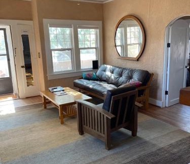 Truth or Consequences House | Casita De Agua Encanto
