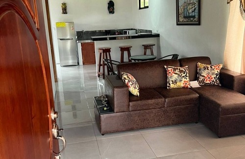 Puerto Jimenez House | Casita en Pueblo Costarricense muy Linda y Segura Pura Vida