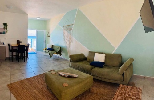 Cambalache Apartment | Casita Oceanfront Pool Suite