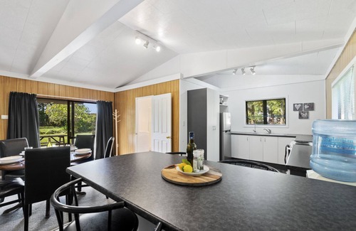 Okere Falls Cottage | Casita - Okere Falls Holiday Home