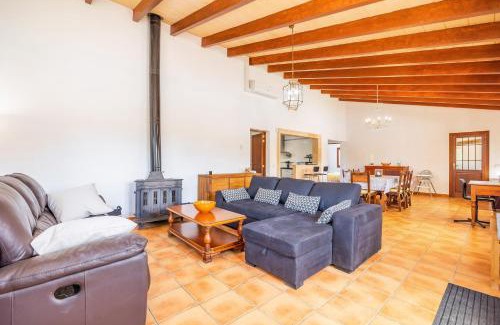 Maria de la Salut Villa | Casita Rafal Roig