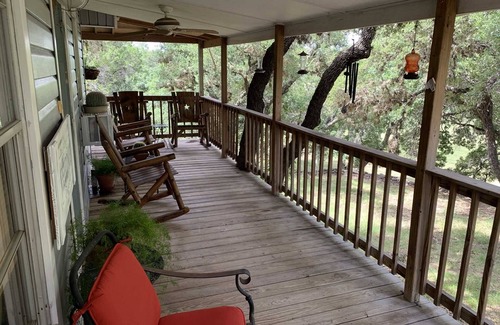 Pipe Creek House | Casitas at Madrona Ranch - Homestead