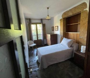 Novales House | Casona histórica del S XVII en Novales