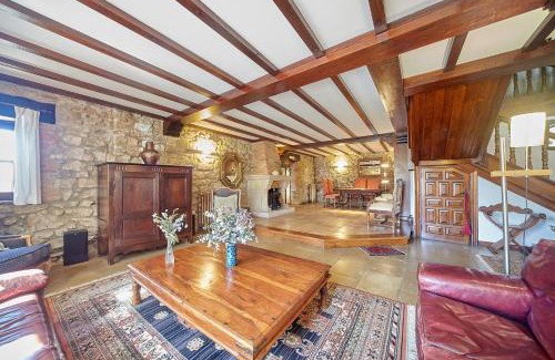 Orena Villa | Casona los Cautivos