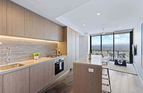 Broadbeach Apartment | CASSA CASIN0 - City Views 1 Bed Apt in Broadbeach!