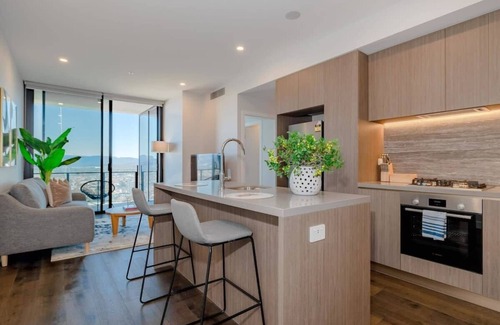 Broadbeach Apartment | CASSA CASIN0 - Spectacular River & Hinterland Views 1 Bed Apt in Broadbeach