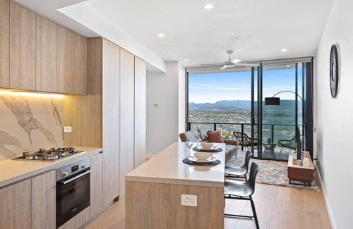 Broadbeach Apartment | CASSA CASINO - Spectacular River & Hinterland Views 1 Bed Apt in Broadbeach!
