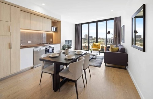 South Brisbane Apartment | CASSA EMPORIUM - City-View 1B in South Brisbane