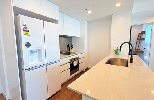 Southport Apartment | CASSA MQ - 2BR Southport Gem with Ocean Views