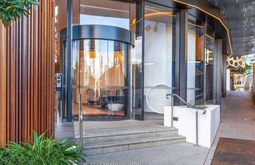 Brisbane Central Business District Apartment | CASSA ONE - Luxurious Urban Living w/Riverview