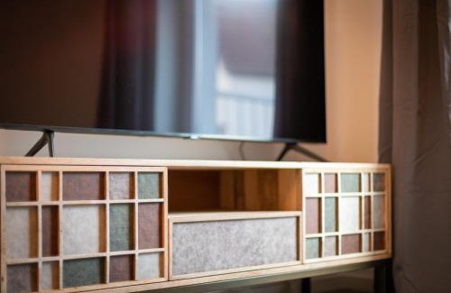 Oberzwehren Apartment | CASSEL LOFTS - Komfortable Wohnung für 4 mit Balkon nahe VW-Werk