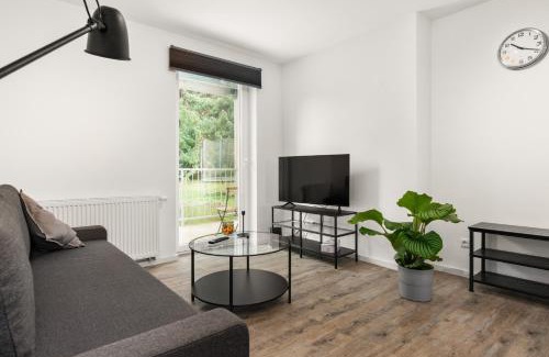 Oberzwehren Apartment | CASSEL LOFTS - Moderne Wohnung für 3 mit Balkon nahe VW-Werk
