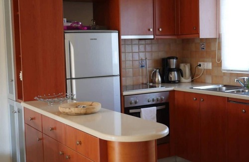 Maleme Apartment | Cassiopeia 5 BR Villa on beach with pool