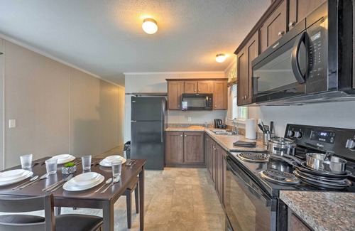 Cassopolis Cabin | Cassopolis Cabin Close to Parks & Fishing!