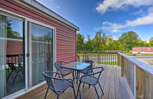 Cassopolis House | Cassopolis Cabin with On-Site Fishing Pier!