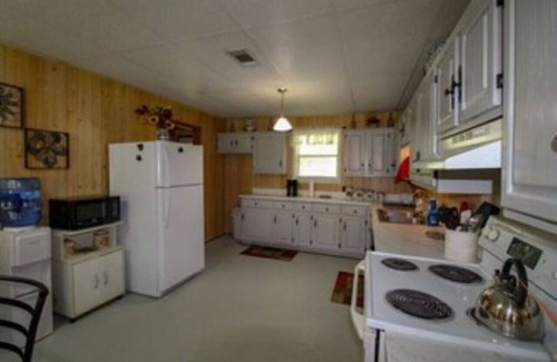 Negreet House | Castaway Camp .