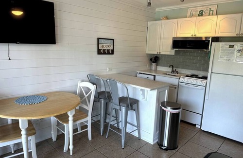 Hilton Head Island Condo | Castaways King Villa on Beach, Free Bikes!