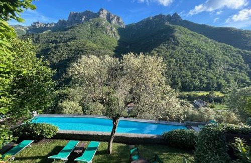 Colletta Apartment | Castelletto with mountain view