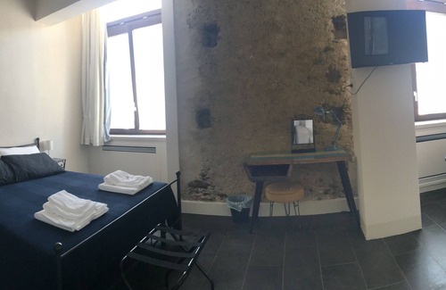 Nizza di Sicilia Bed & Breakfast | Castello D'Alcontres b & b