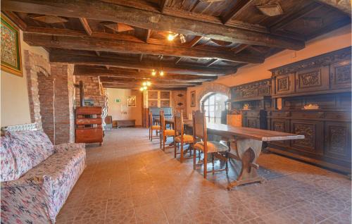Belvedere Langhe House | Castello Dei Diamanti