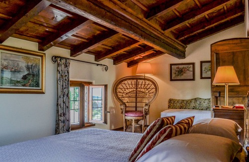 Cernusco Lombardone Bed & Breakfast | Castello di Cernusco Lombardone